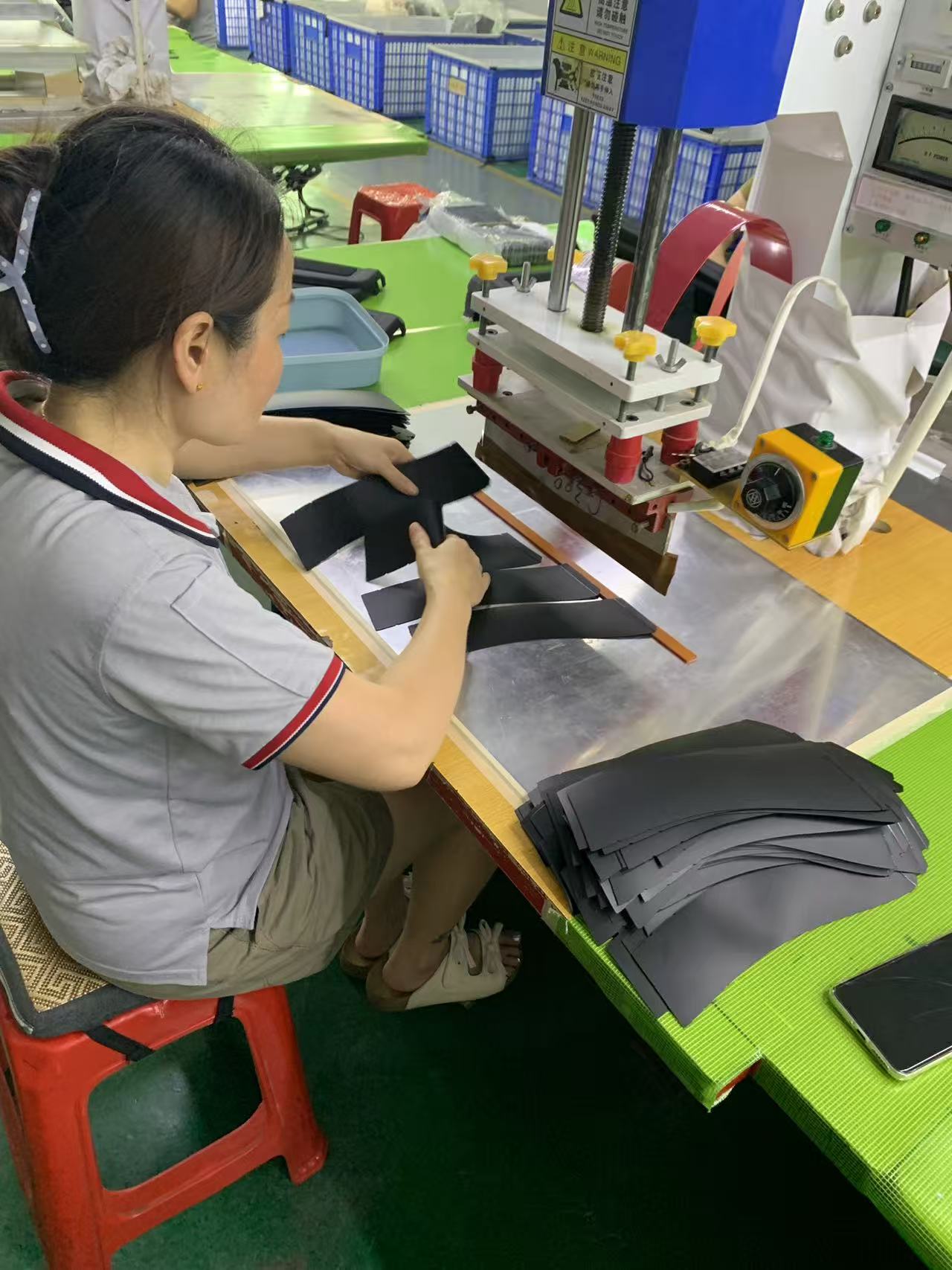 Inne i et Bikepacking Frame Bag-program på vårt Dongguan-anlegg